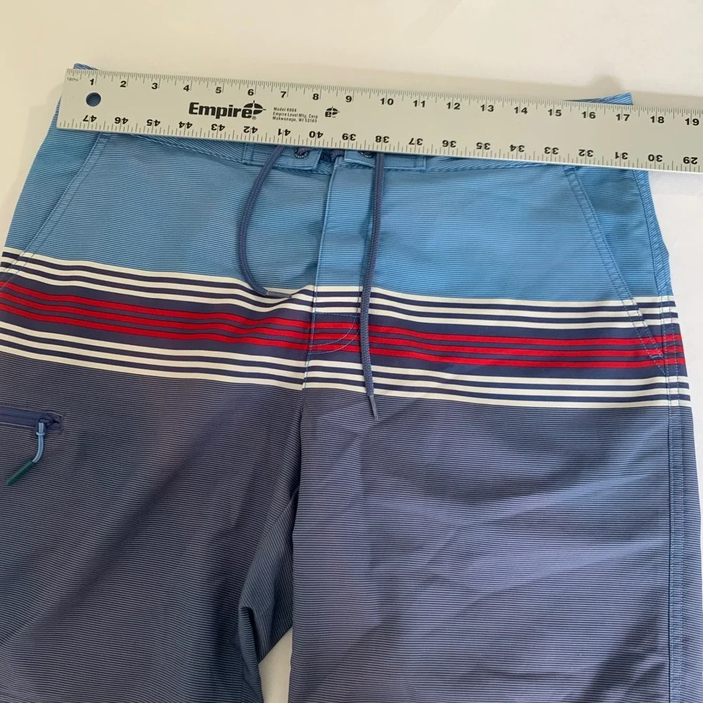 Vineyard Vines Board Shorts Men 32 Blue Striped Performance Stretch Surf Coastal
